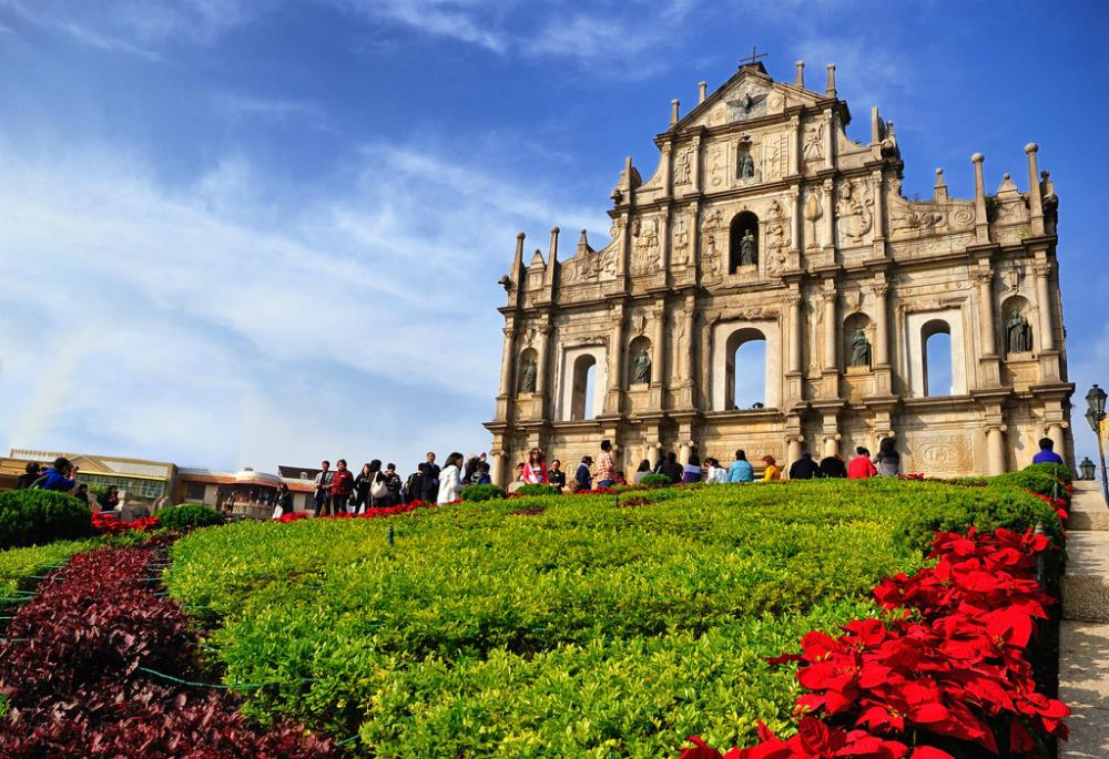 NhuTran 191521101558 Ruins of St Paul 1